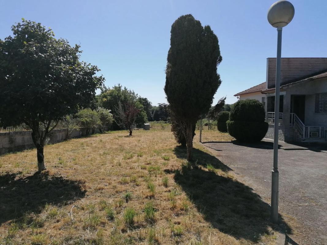 Terreno en venta en Amoeiro, Ourense photo 3