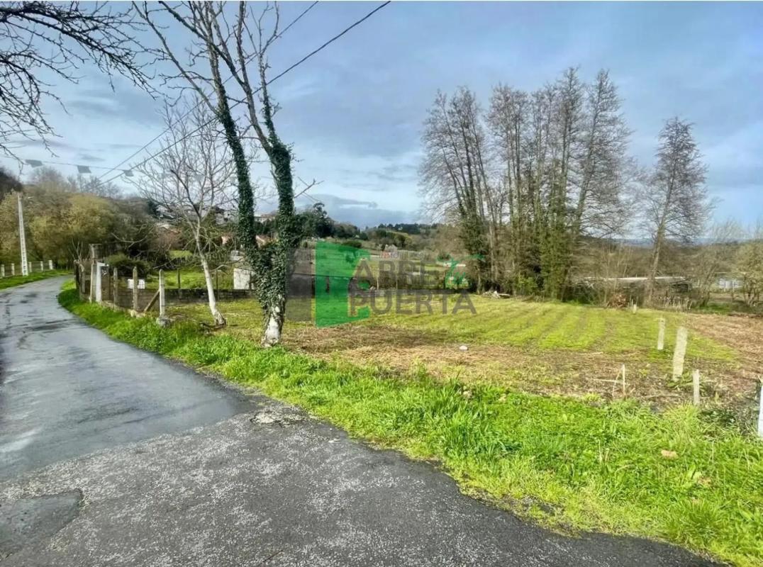 Terreno en venta en Barbadas, Ourense photo 2