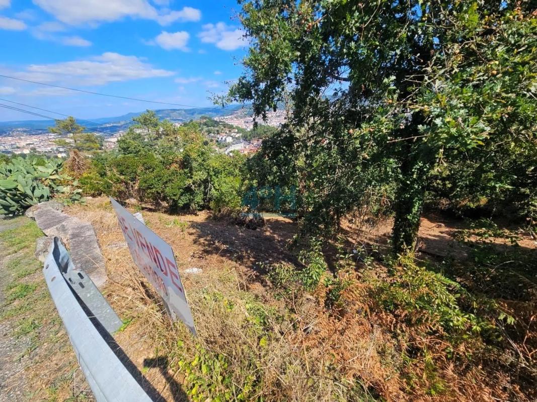 Terreno en venta en Barbadas, Ourense photo 1