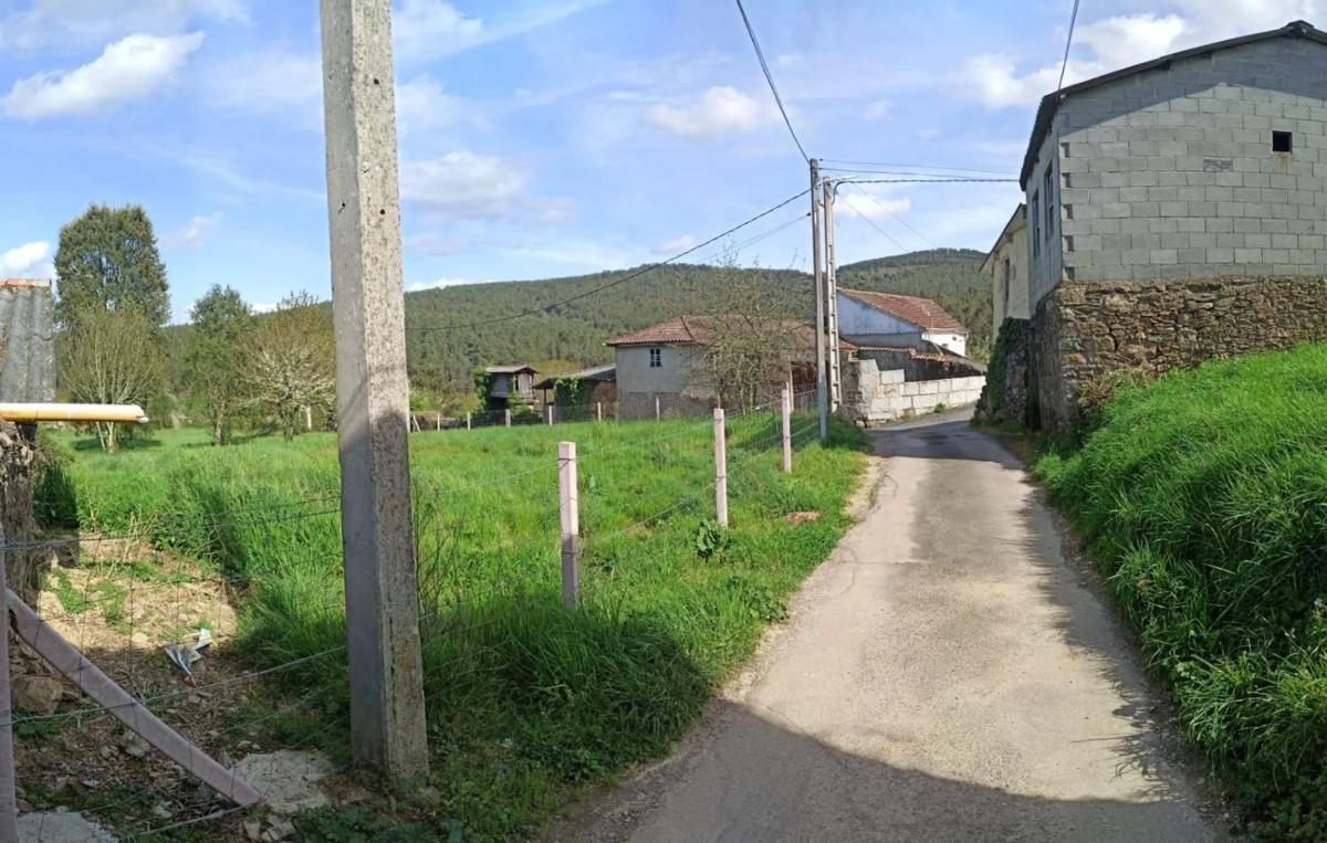 Terreno en venta en Toén, Ourense photo 4