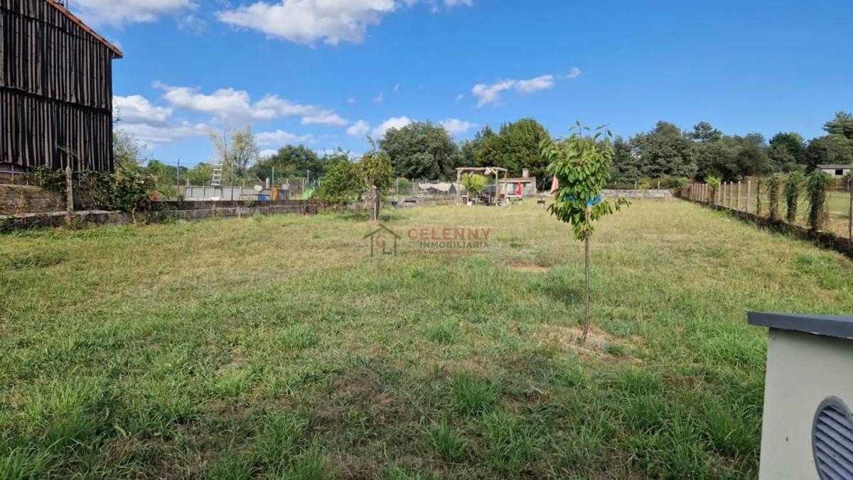 Land for sale in San Cibrao das Viñas, Ourense photo 1