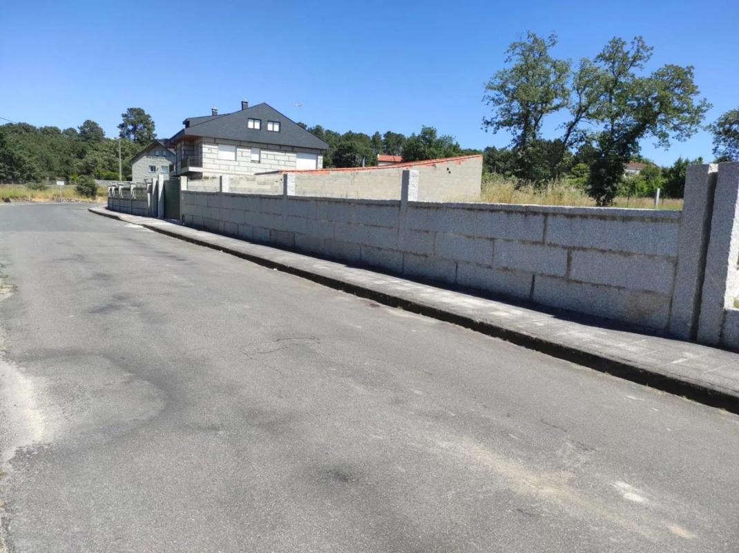Terreno en venta en San Cibrao das Viñas, Ourense photo 3