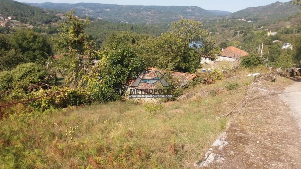 Działka na sprzedaż w Pereiro de Aguiar, Ourense photo 3