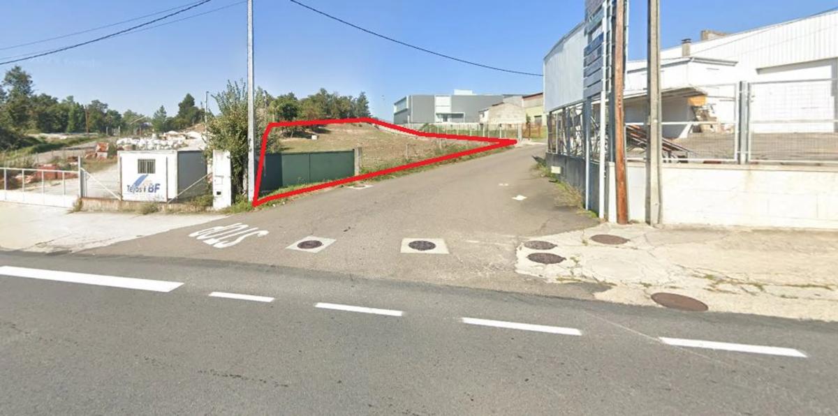 Terreno en venta en Ourense, Ourense photo 2