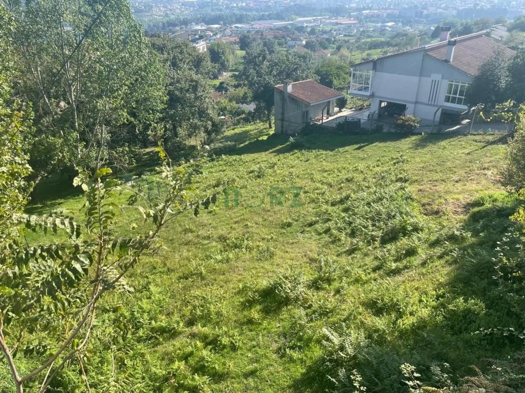 Terreno en venta en Ourense, Ourense photo 3