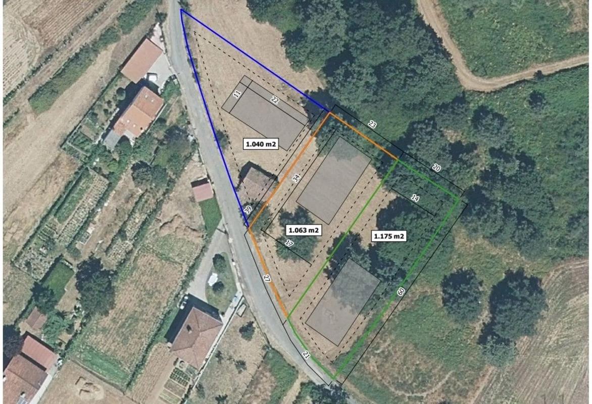 Terreno en venta en Barbadas, Ourense photo 3