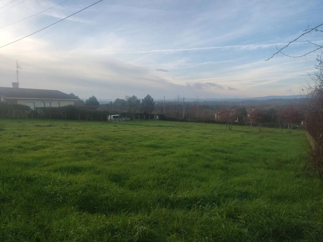 Terreno en venta en Amoeiro, Ourense photo 3