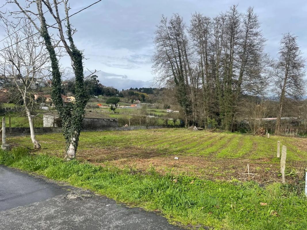 Terreno en venta en Barbadas, Ourense photo 1