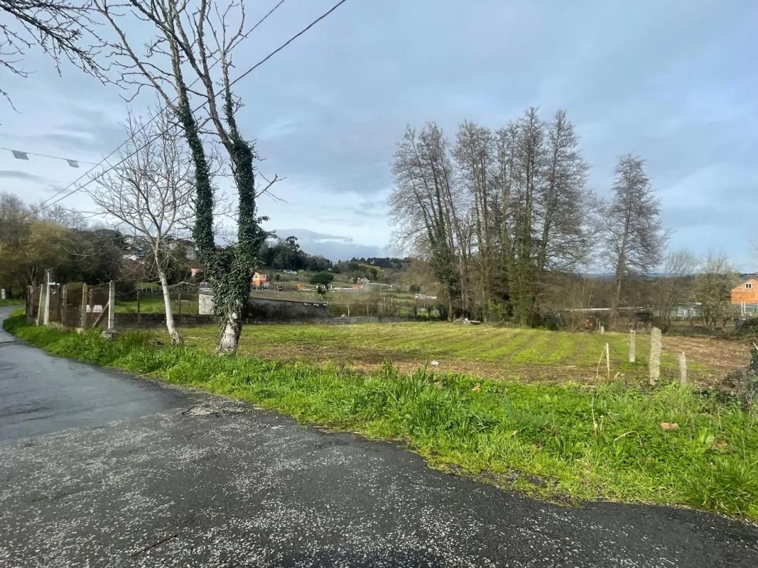 Terreno en venta en Barbadas, Ourense photo 3