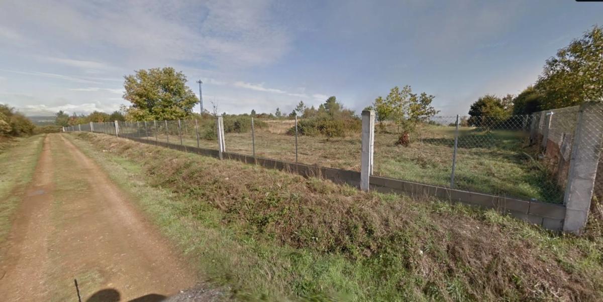 Land for sale in San Cibrao das Viñas, Ourense photo 1