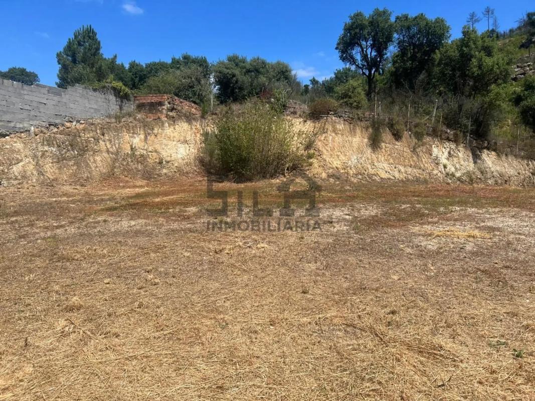 Terreno en venta en Ourense, Ourense photo 1