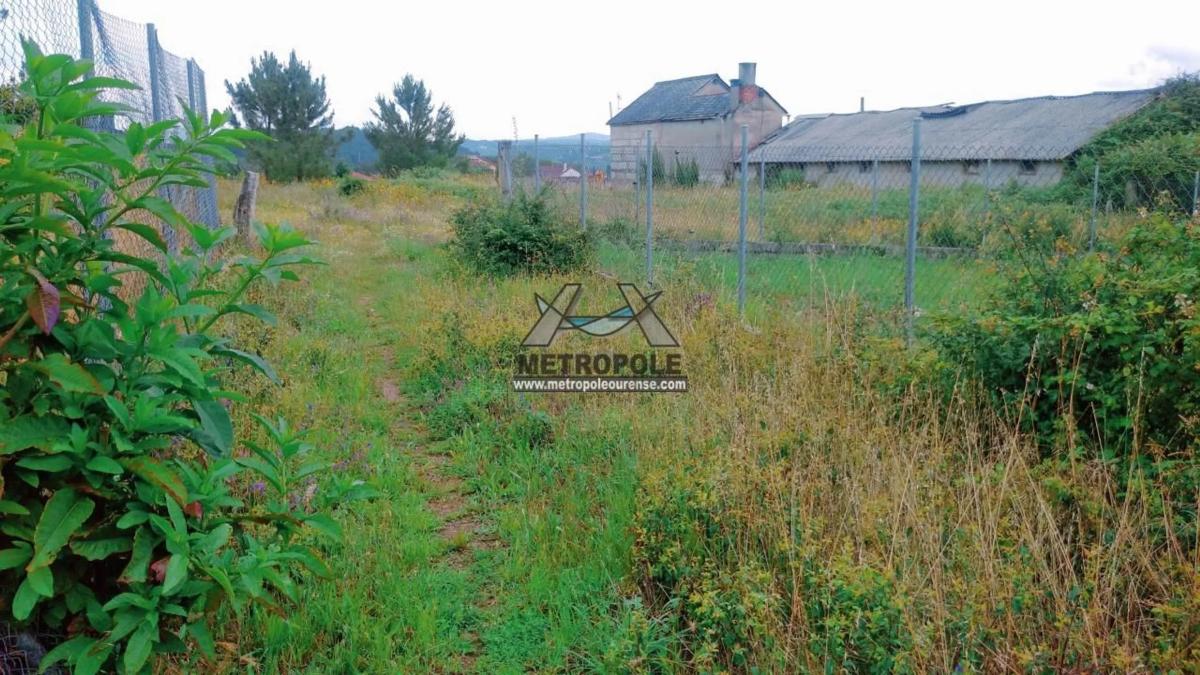 Terreno en venta en Barbadas, Ourense photo 4