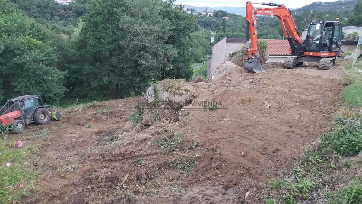 Участок земли на продажу в Перейру де Агурьар, Оренсе photo 3