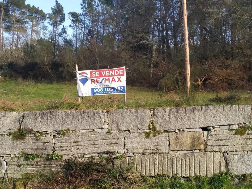Terreno en venta en Amoeiro, Ourense photo 3