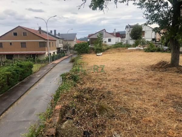 Terreno en calle Xunqueira de Espadañedo photo 3