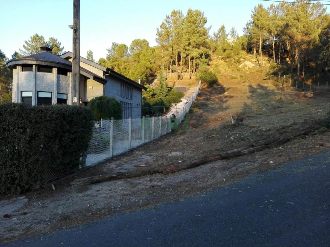 Terreno en venta en Barbadas, Ourense photo 3