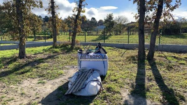 Terreno en San Cibrao das Viñas photo 2