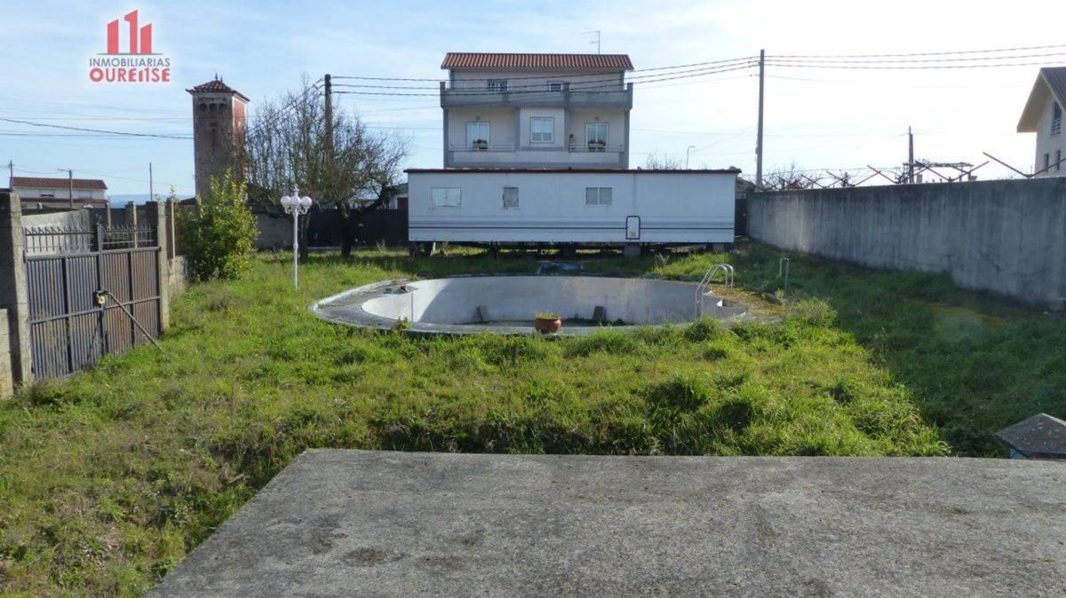 Terreno en venta en Barbadas, Ourense photo 2