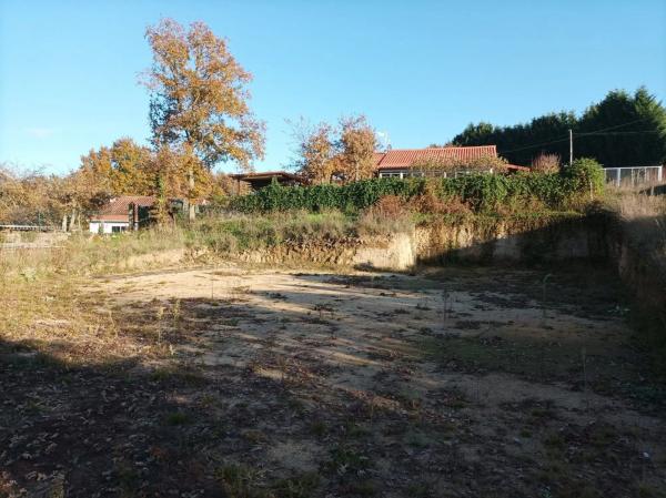 Terreno en San Cibrao das Viñas photo 1