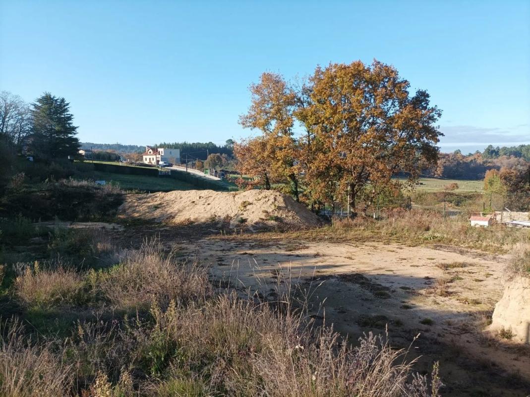 Terreno en venta en San Cibrao das Viñas, Ourense photo 3