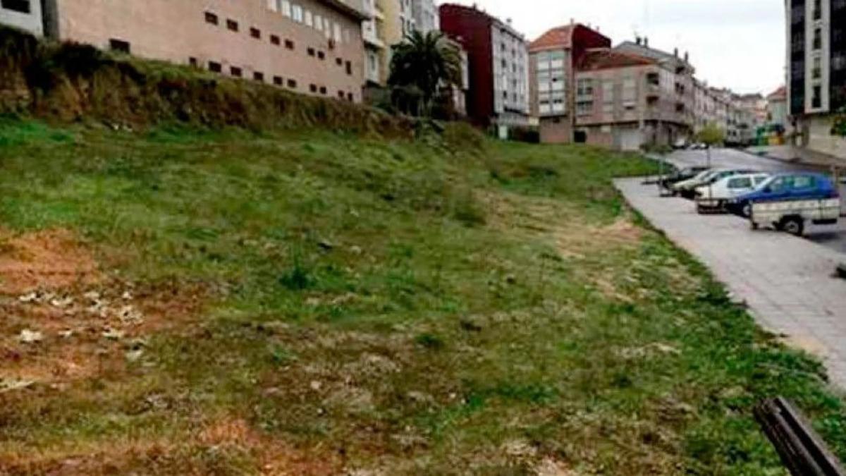 Terreno en venta en Barbadas, Ourense photo 3