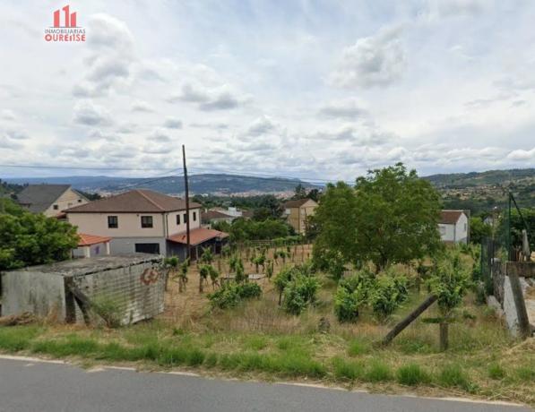 Terreno en As Lagunas photo