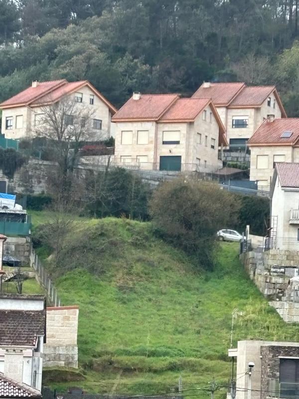 Terreno en venta en Barbadas, Ourense photo 2