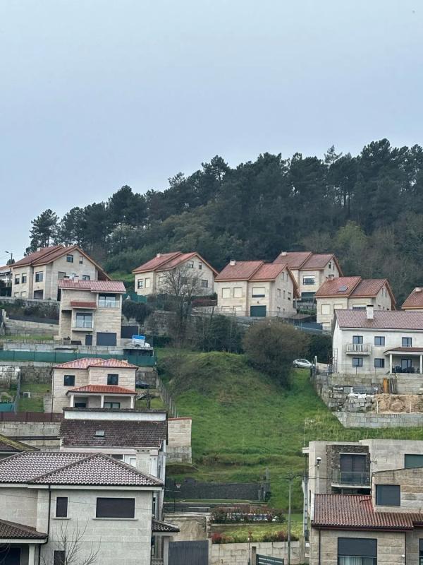 Terreno en venta en Barbadas, Ourense photo 3