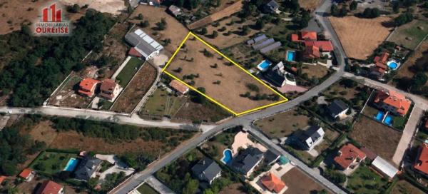 Terreno en Pereiro de Aguiar photo