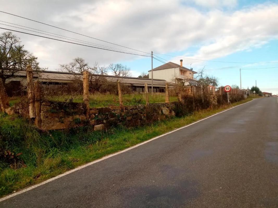 Terreno en venta en San Cibrao das Viñas, Ourense photo 1