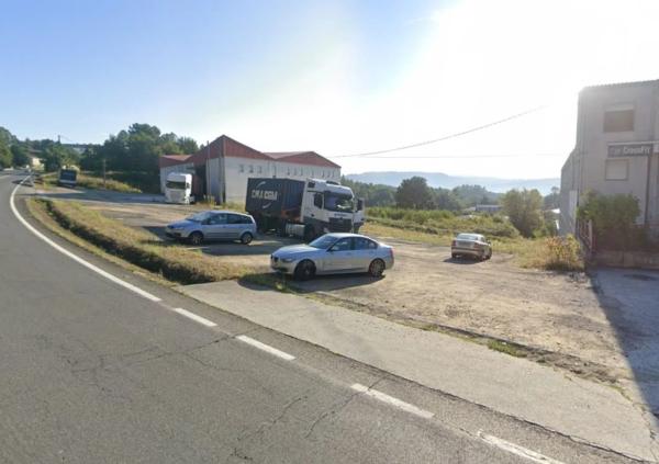 Terreno en Coles photo 2