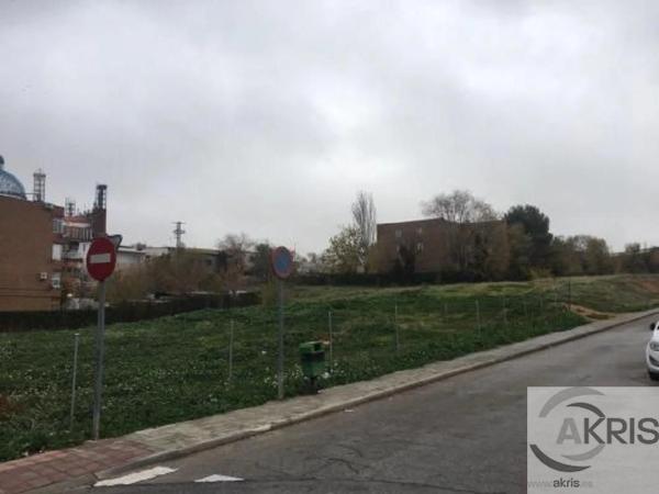 Terreno en calle Santa Rosa thumbnail 2