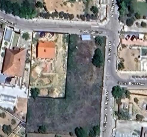 Terreno en calle Jilguero, 13 thumbnail 1