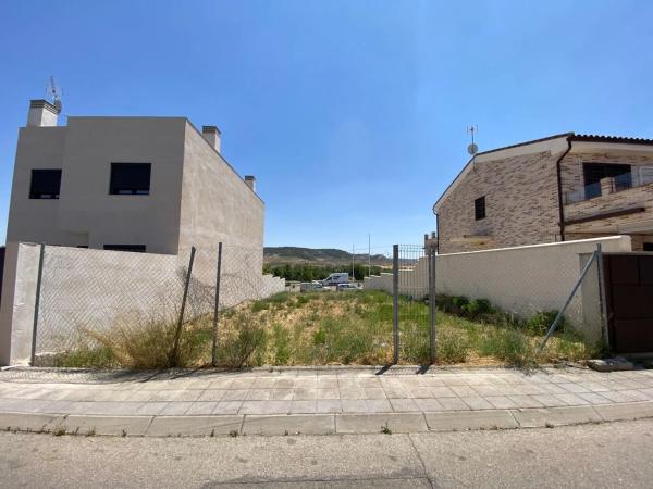 Terreno en calle Marqués de Santillana photo 1