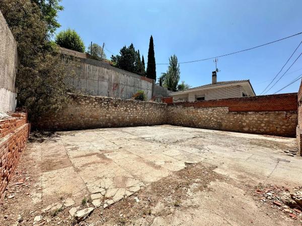 Terreno en calle de la Fuente thumbnail 2