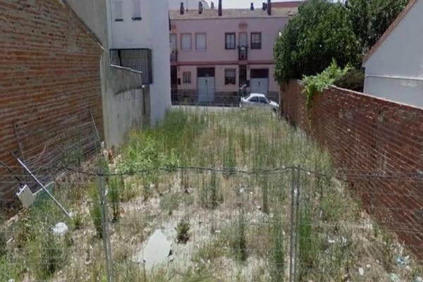 Terreno en calle del Doctor Marañón thumbnail 1