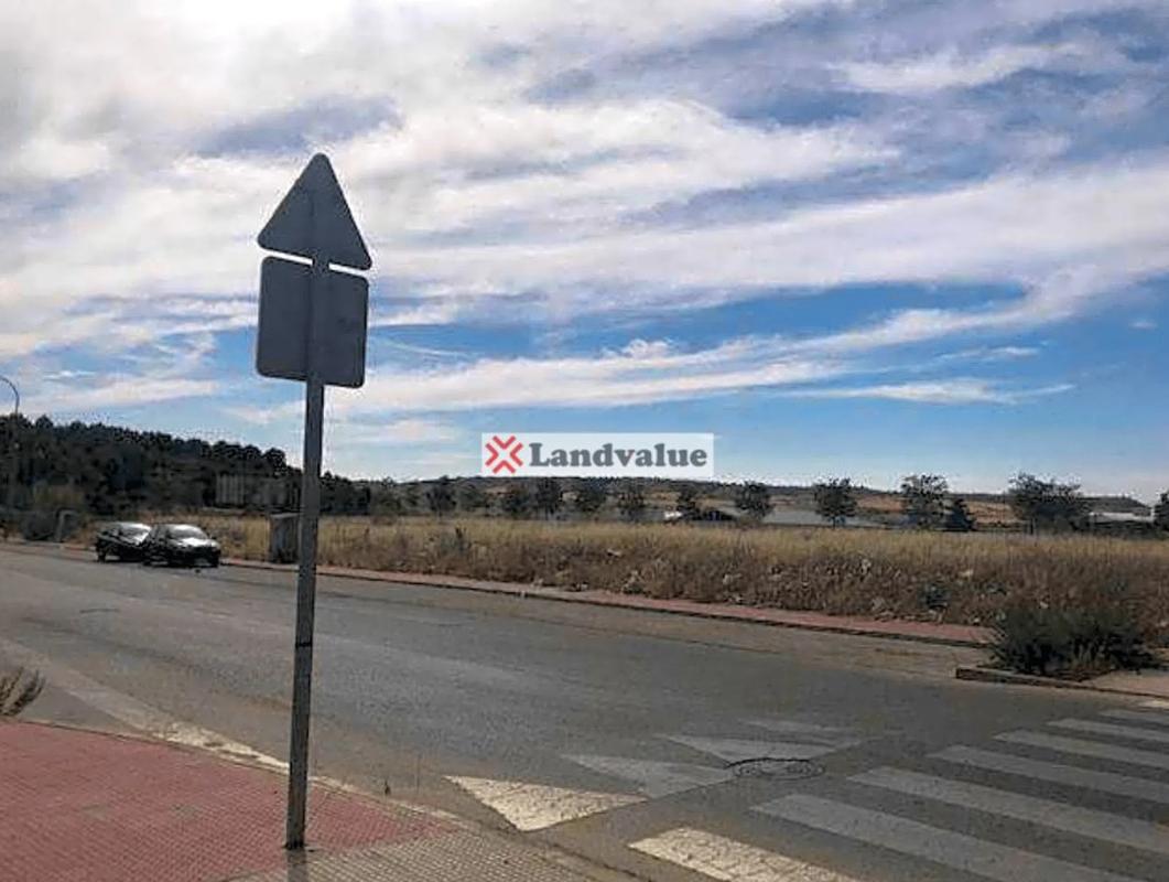 Terreno en venta en Loeches, Madrid photo 5