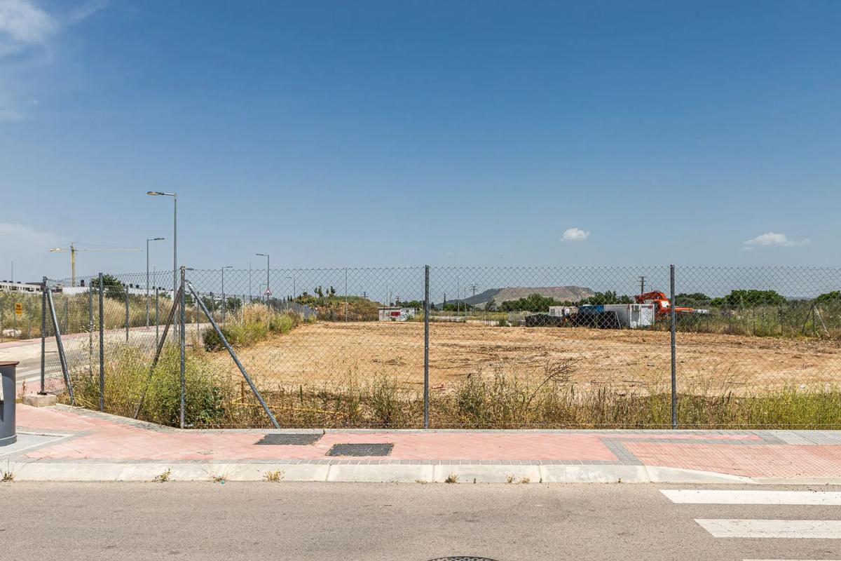 Terreno en venta en Torrejón de Ardoz, Madrid photo 4