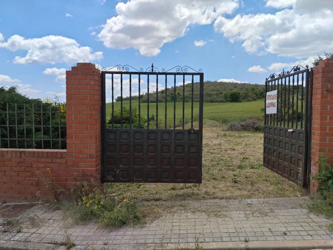 Działka na sprzedaż w Camarma de Esteruelas, Madryt photo 2