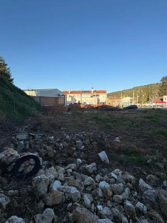 Terreno en plaza de la Constitución, 13 y 14 thumbnail 1