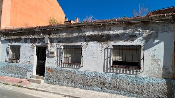 Terreno en calle de Madrid thumbnail 1