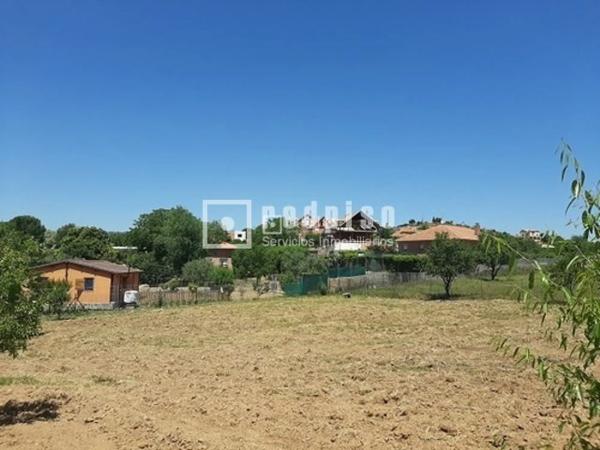 Terreno en Camarma de Esteruelas photo 1