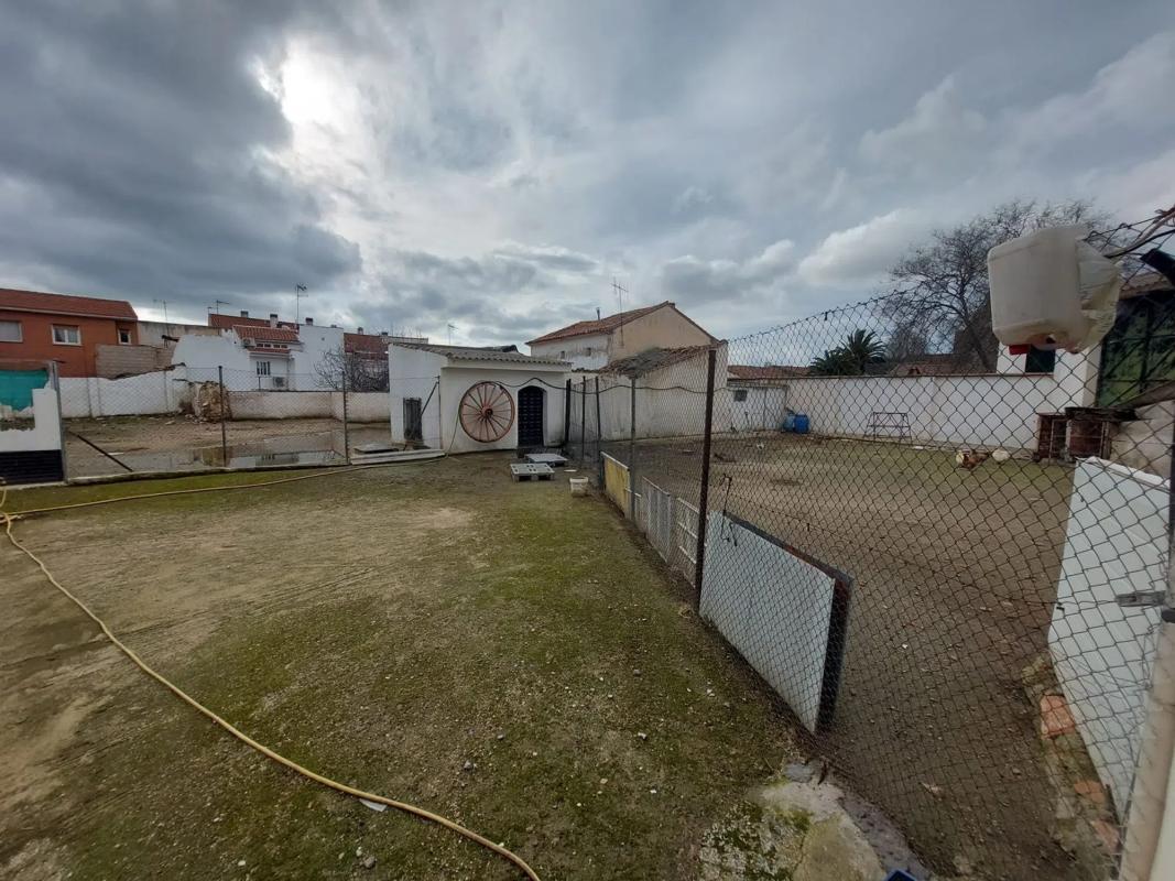 Terreno en venta en Torres de la Alameda, Madrid photo 3