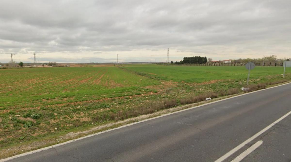 Terreno en venta en Alcalá de Henares, Madrid photo 1