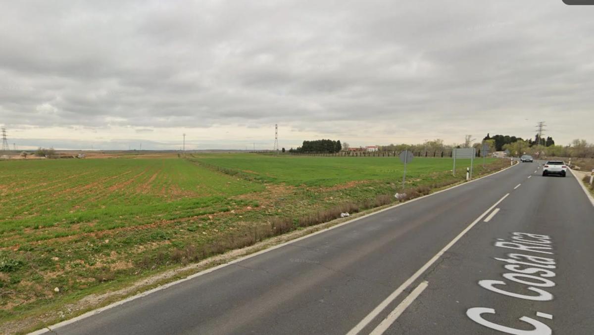 Terreno en venta en Alcalá de Henares, Madrid photo 2