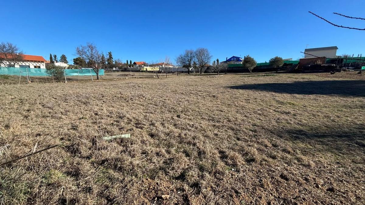 Terreno en venta en Camarma de Esteruelas, Madrid photo 3