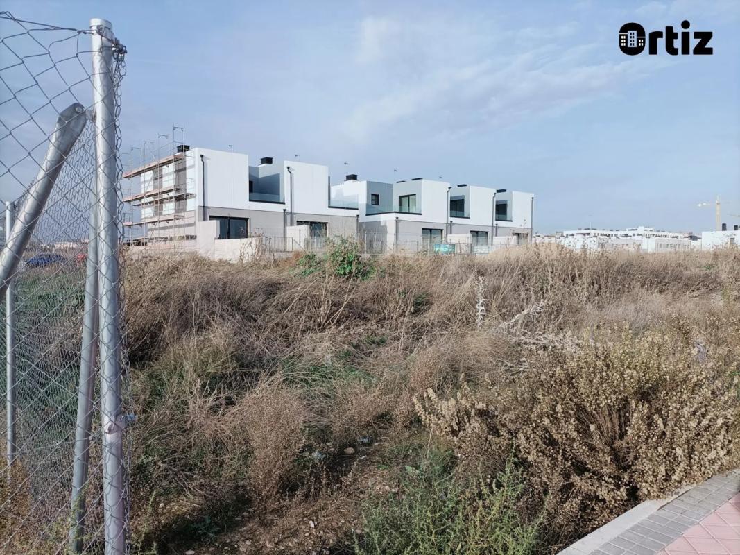 Terreno en venta en Torrejón de Ardoz, Madrid photo 1
