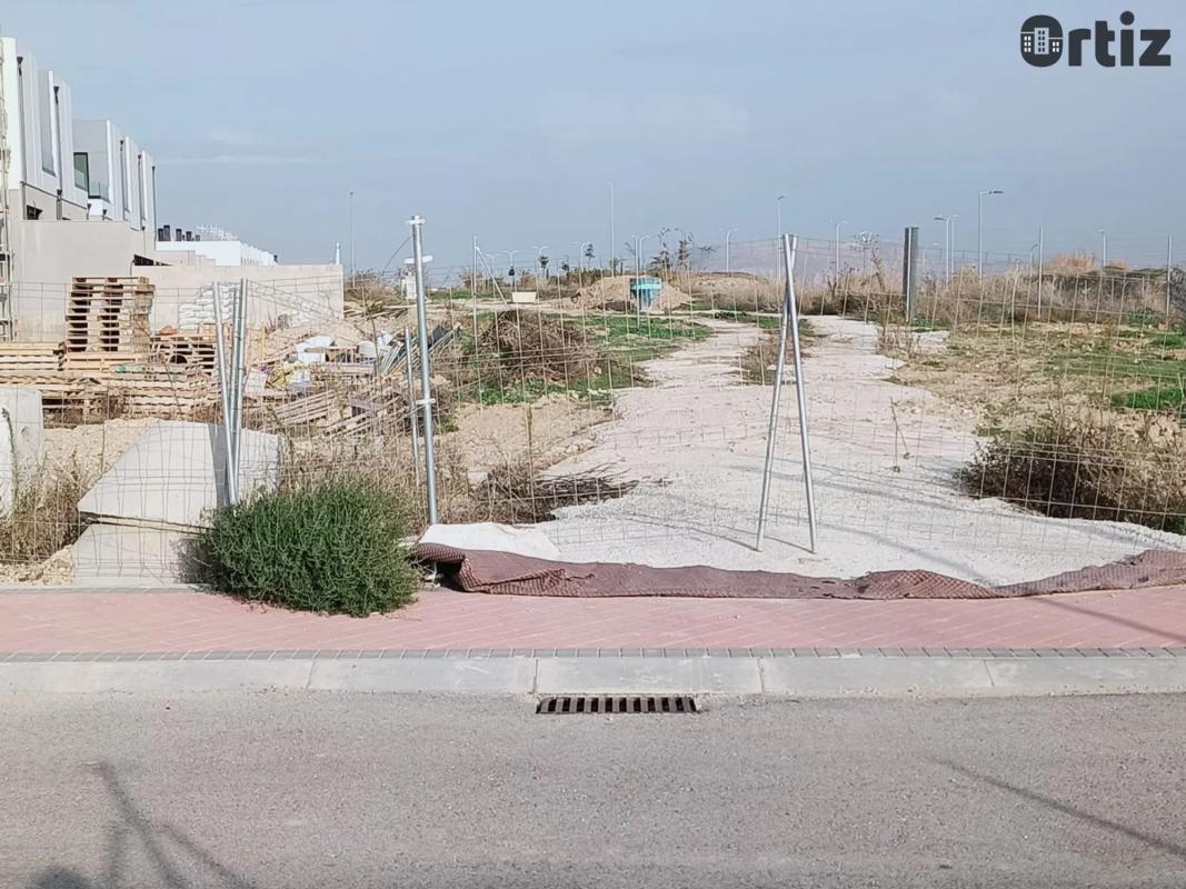 Terreno en venta en Torrejón de Ardoz, Madrid photo 3
