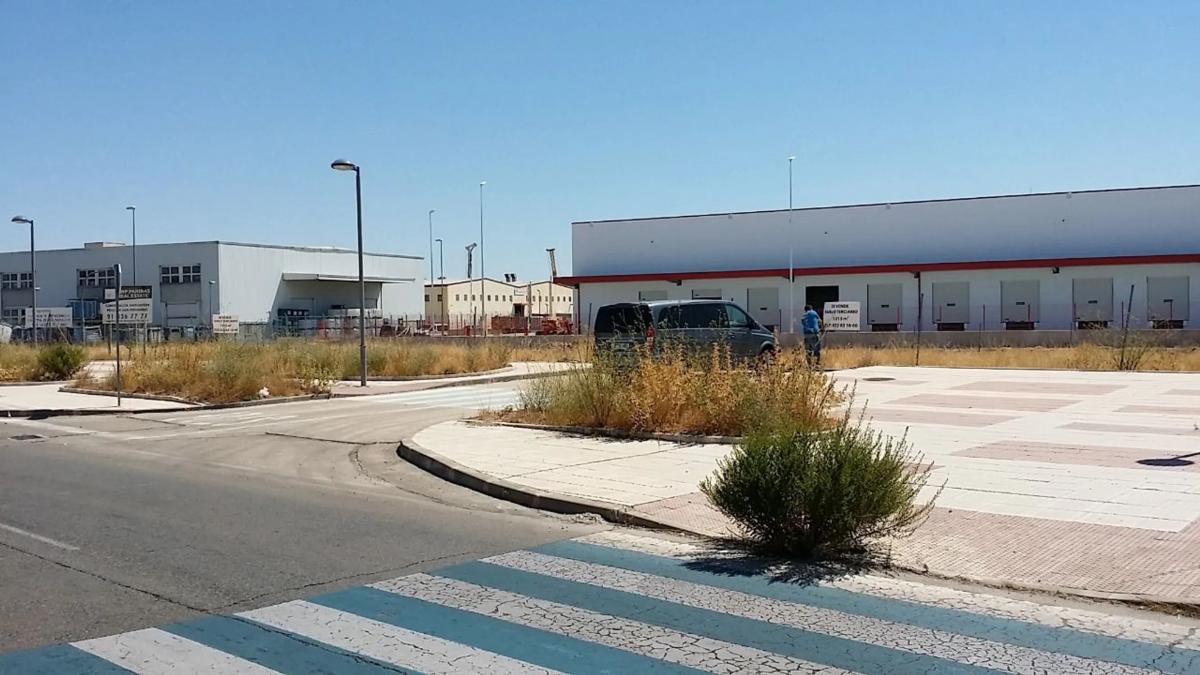 Terreno en venta en San Fernando de Henares, Madrid photo 3