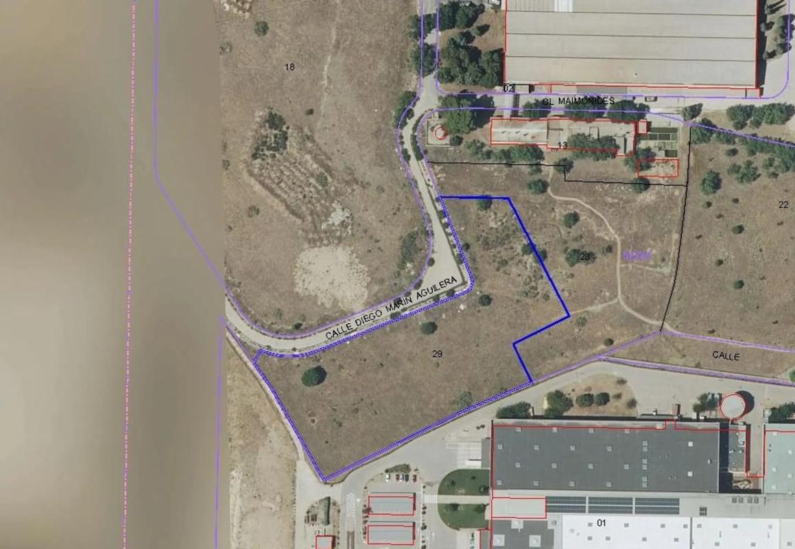 Terreno en venta en Alcalá de Henares, Madrid photo 3